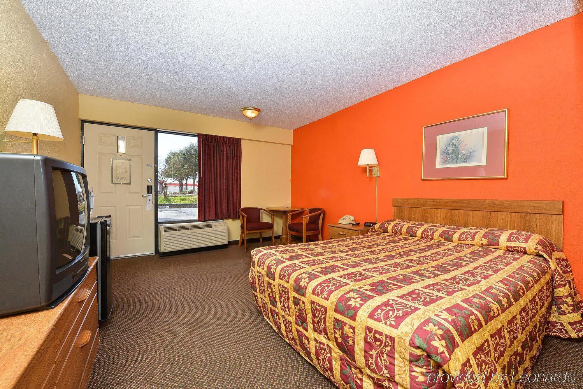 Super Value Inn Valdosta Buitenkant foto
