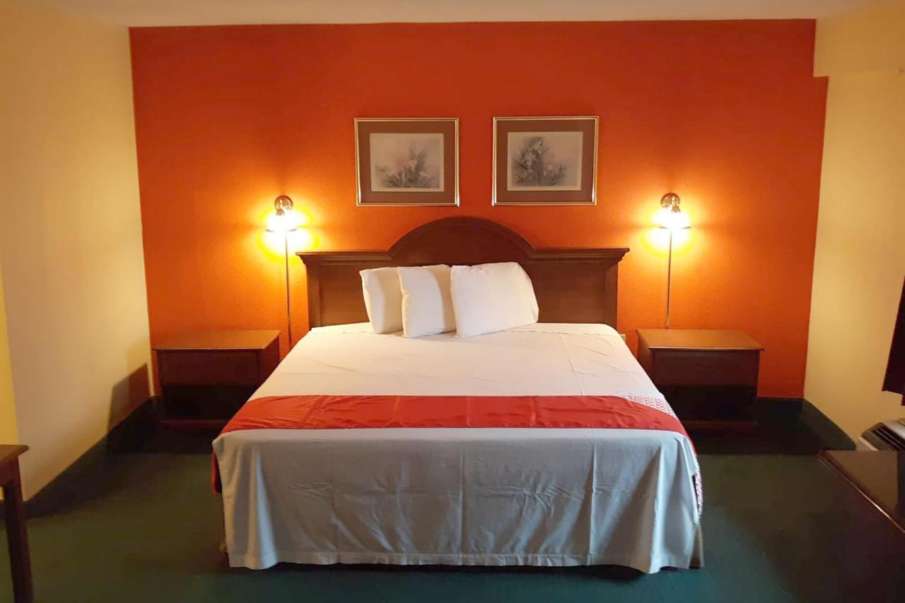 Super Value Inn Valdosta Buitenkant foto